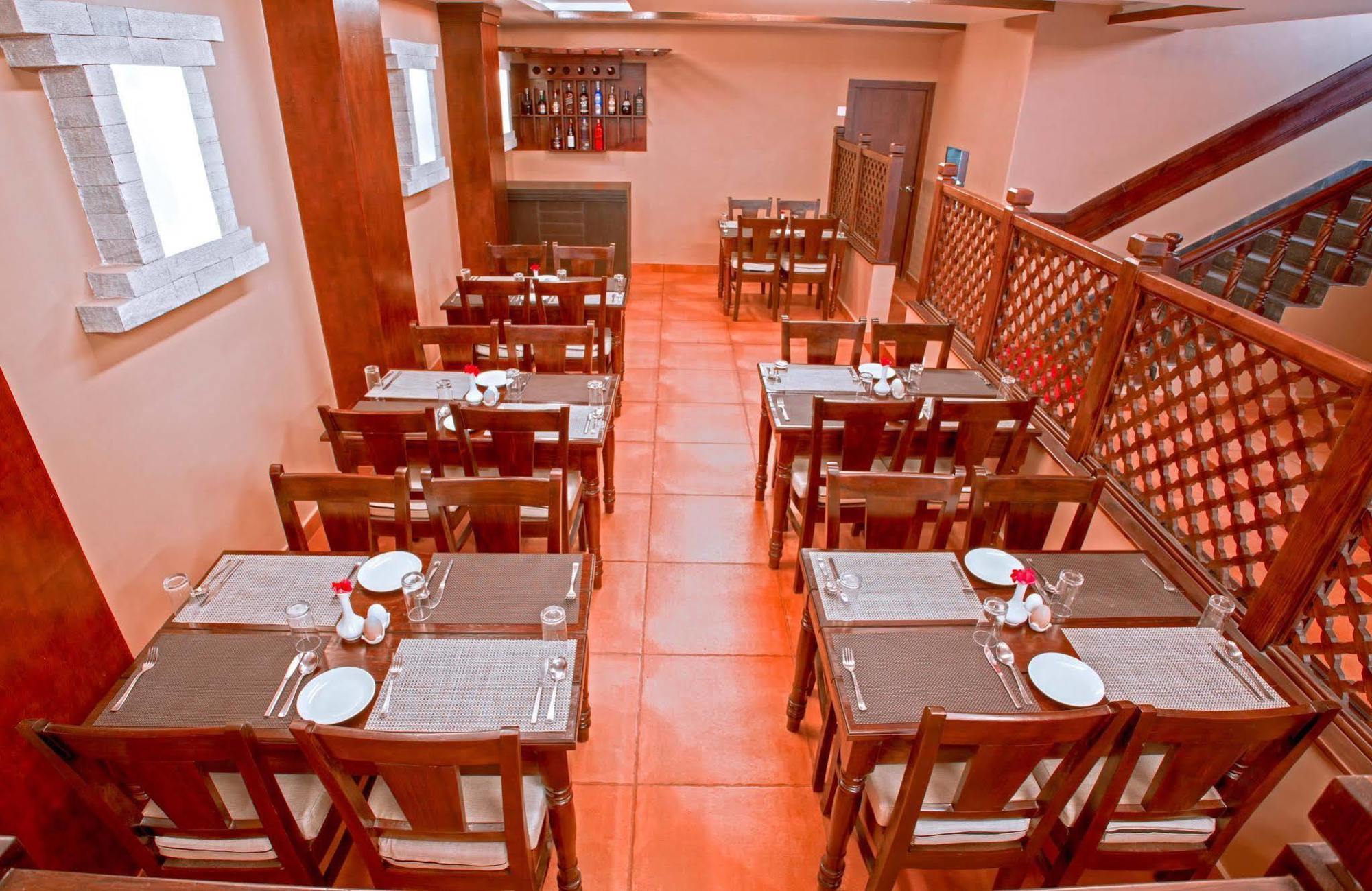 Hotel City Park Pokhara Exterior foto